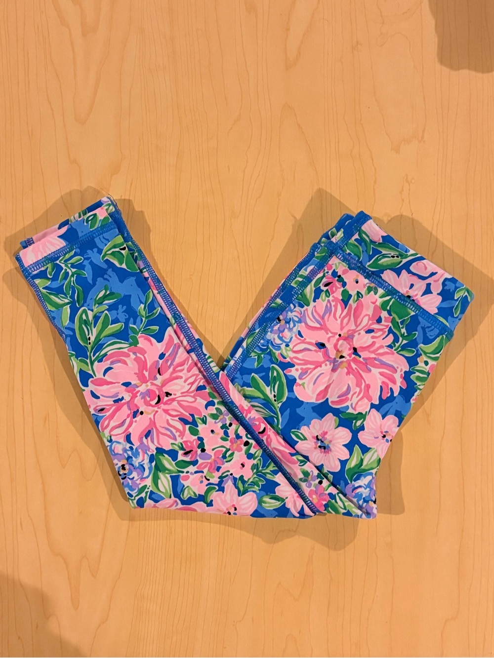 Girls Lilly Pulitzer Blue Floral Stretch Leggings with Pink Blooms